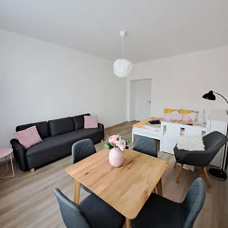 Studio-apartment Near Congress Centre 아파트 *